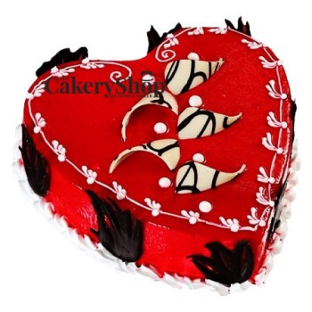 Desirable Heart Cake